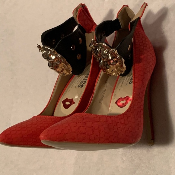 FINAL OFFER‼️BEAUTIFUL HEELS ❤️ - Picture 3 of 7